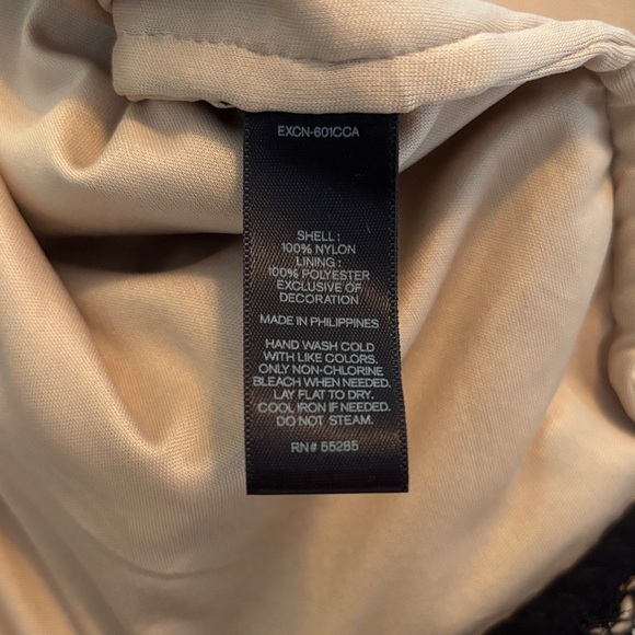 Express Black and Cream Lace Mini Dress Size 8 - Picture 6 of 13